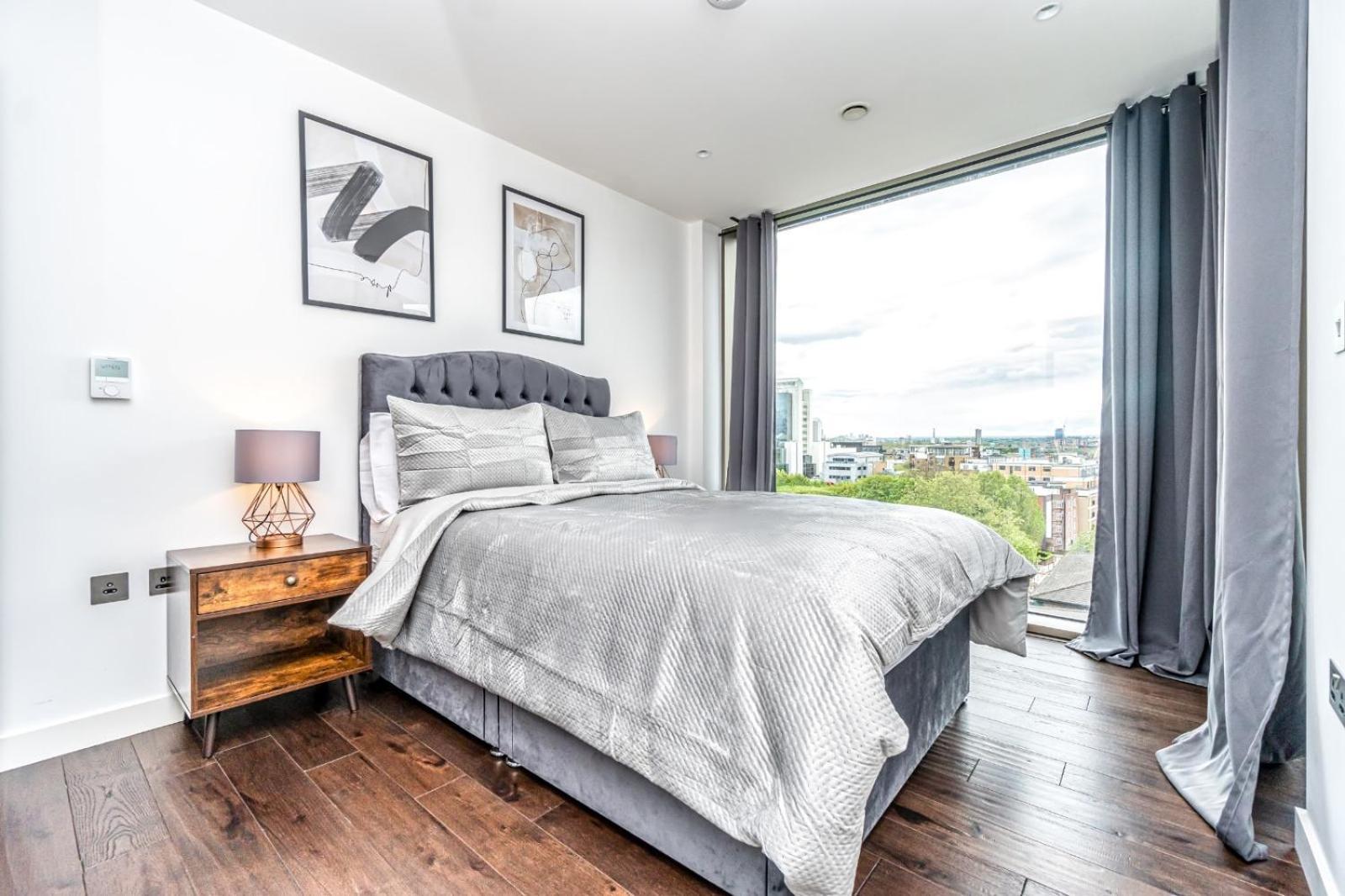 Luxury 2 Bedroom Apartment In Tower Hill London Exterior photo